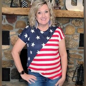 Women’s American Flag stripe independence top short sleeve size XXL.